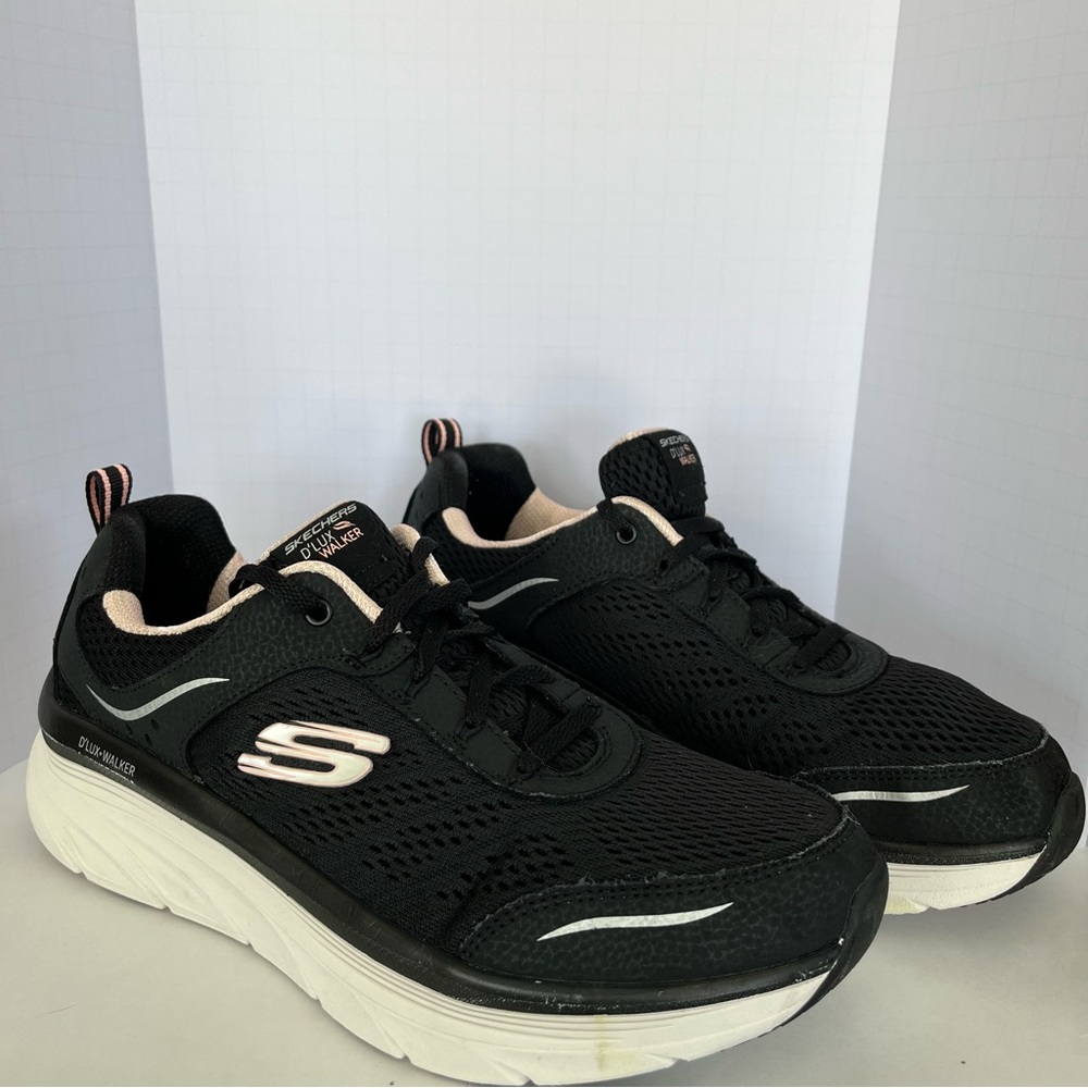 Skechers Womens D Lux Walker Infinite 149023 Black Running Shoes Sneaker Size 10